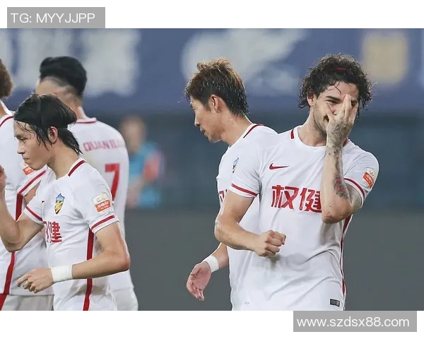 国安与权健激战正酣文字直播全程回顾精彩瞬间与赛场动态分析